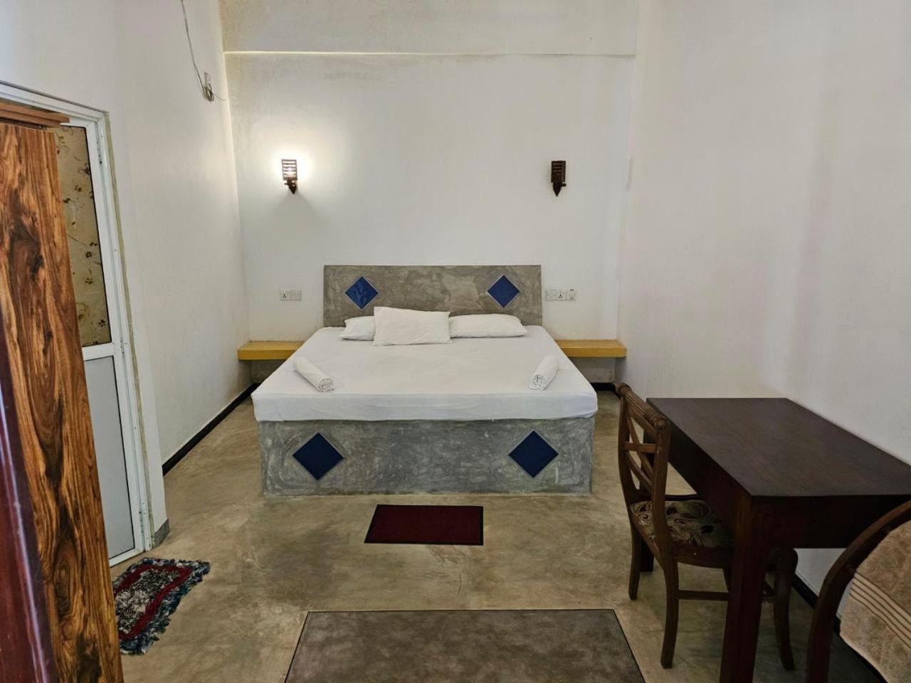 Unawatuna Backpacker Lodge Extérieur photo