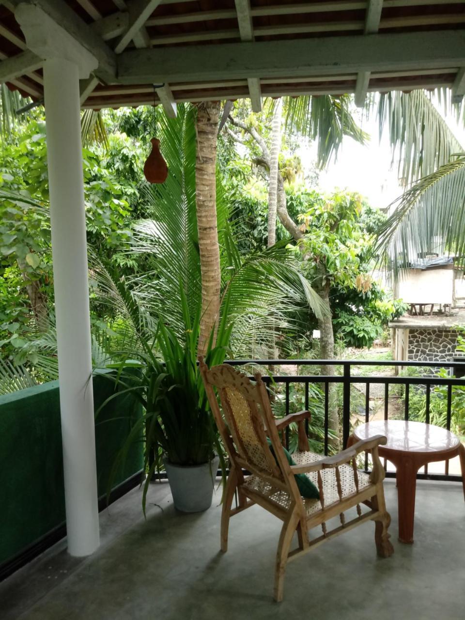 Unawatuna Backpacker Lodge Extérieur photo