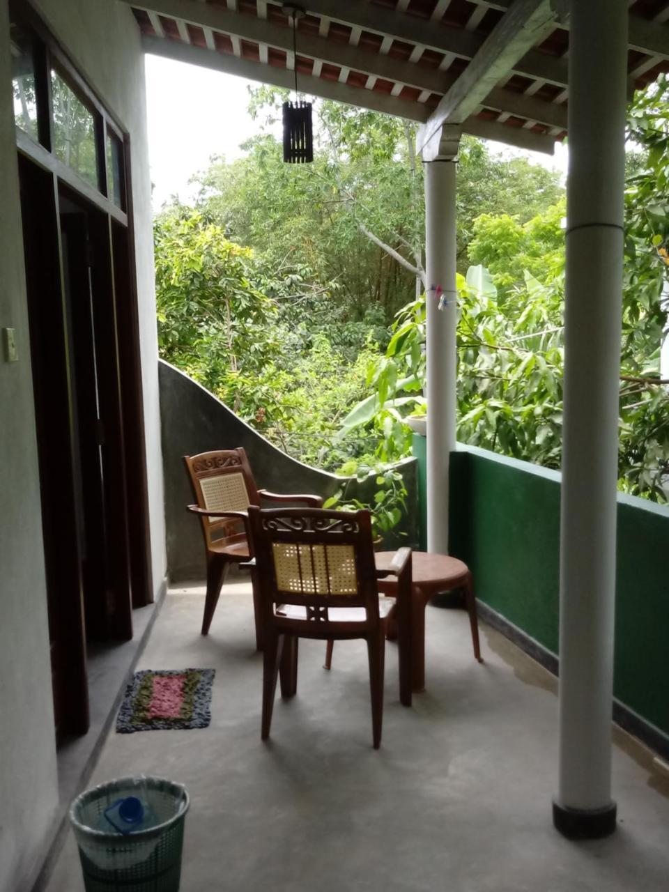Unawatuna Backpacker Lodge Extérieur photo