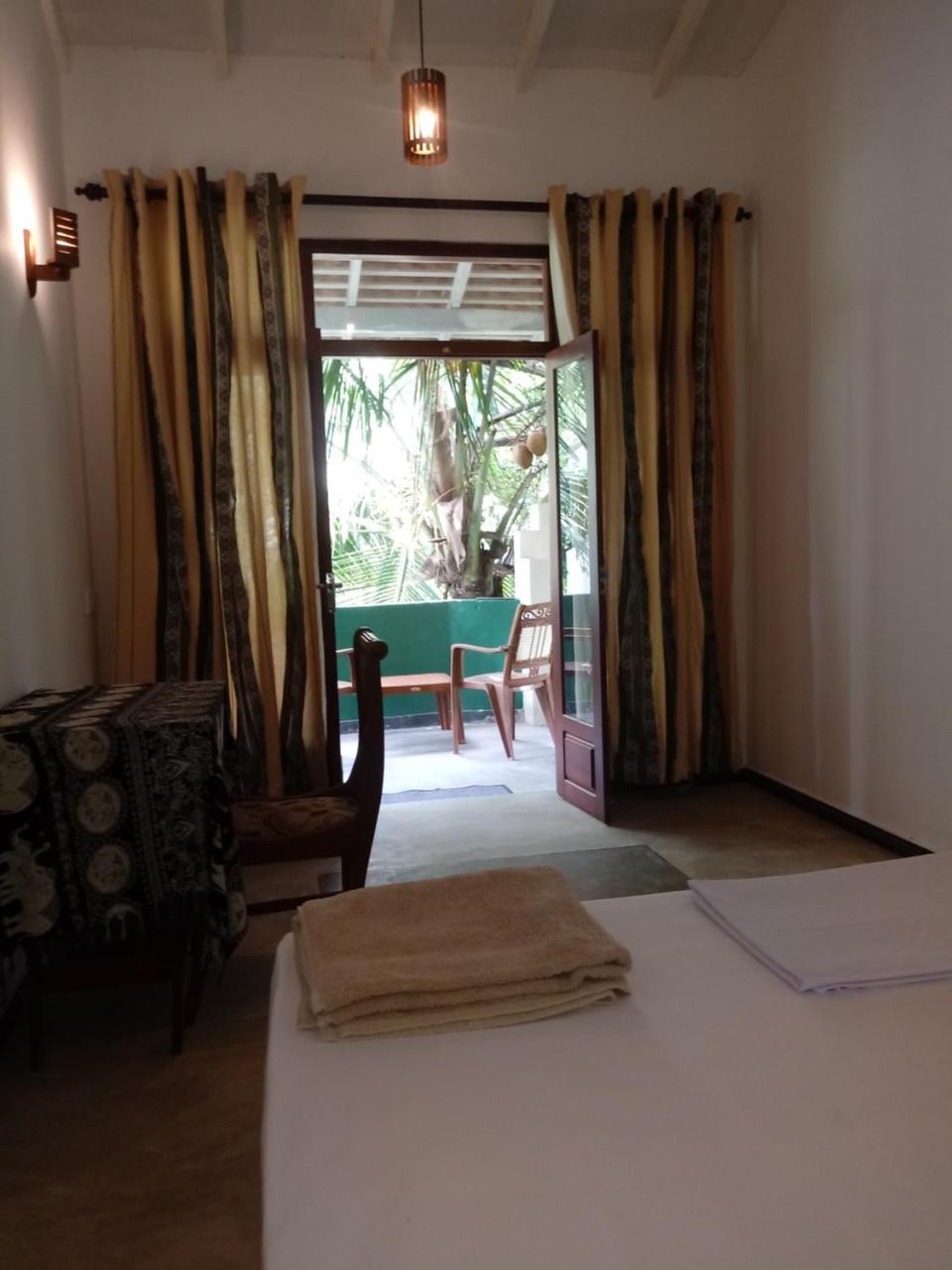 Unawatuna Backpacker Lodge Extérieur photo
