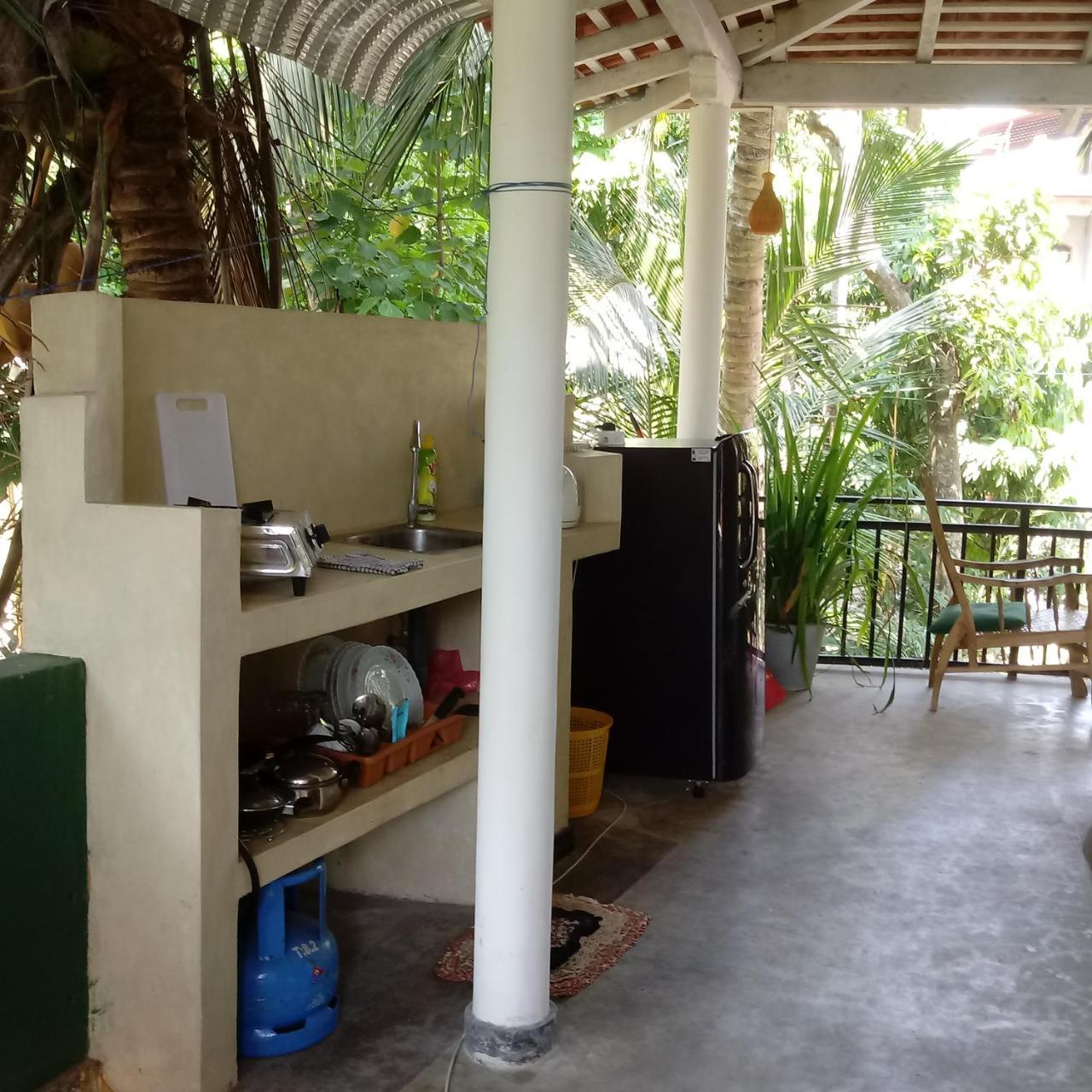 Unawatuna Backpacker Lodge Extérieur photo